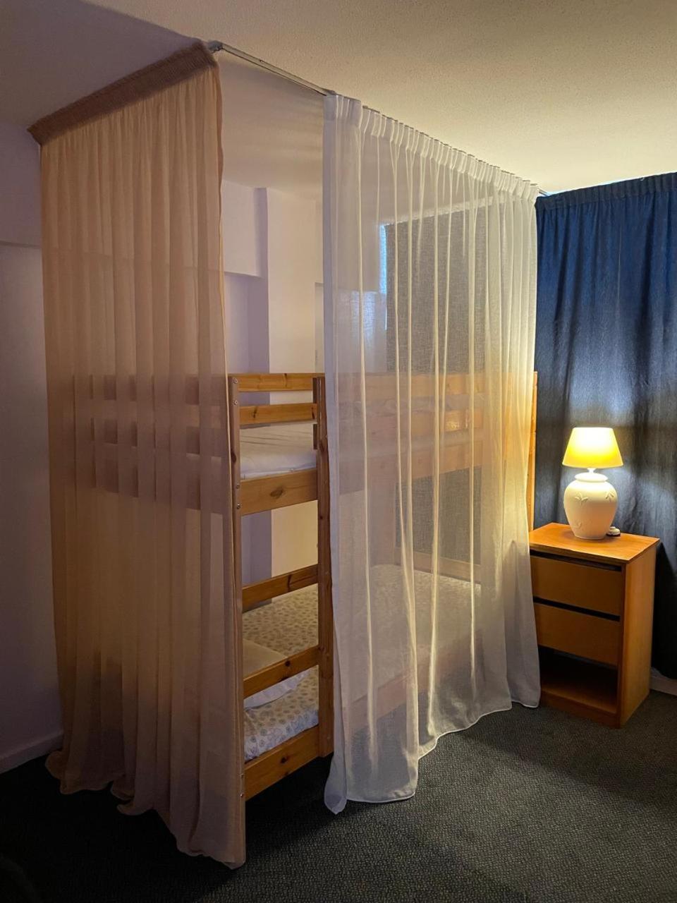 Premium Hostel Marina Paphos Buitenkant foto