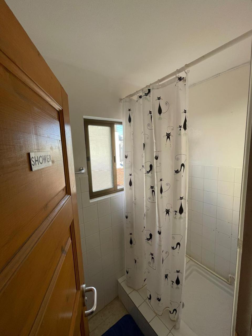 Premium Hostel Marina Paphos Buitenkant foto